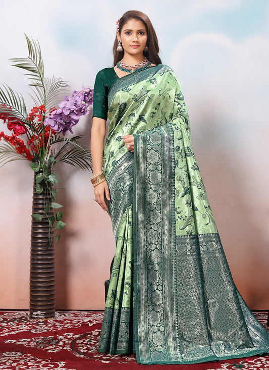 Weaving Zari Silk Green Classic Saree S15382