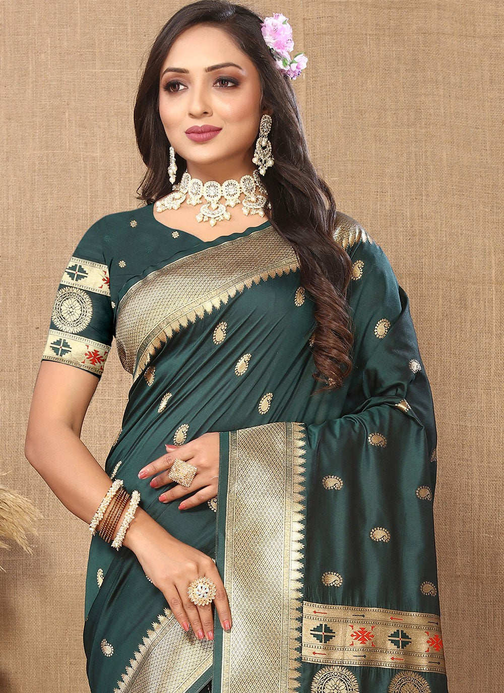 Classic Weaving Zari Silk Saree - S6196