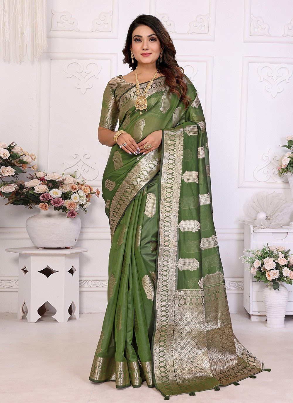 Weaving Zari Organza Green Saree S14356