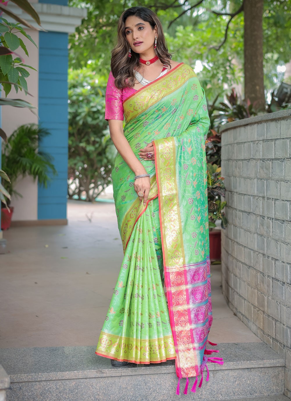 Designer Woven Green Patola Silk Saree S12434