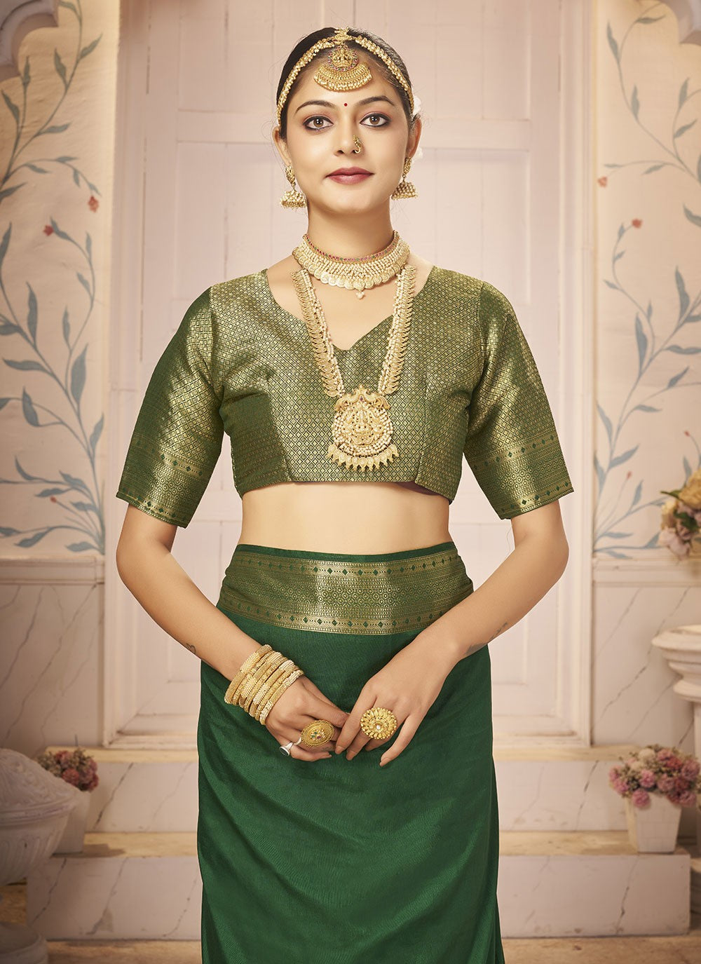 Classic Designer Silk Saree - S5423