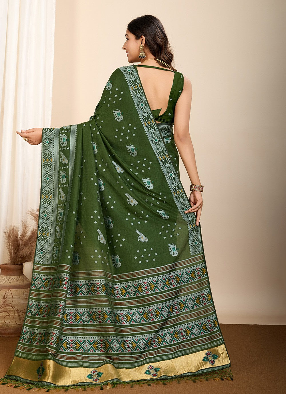 Classic Saree Meenakari Green Silk Saree S13483