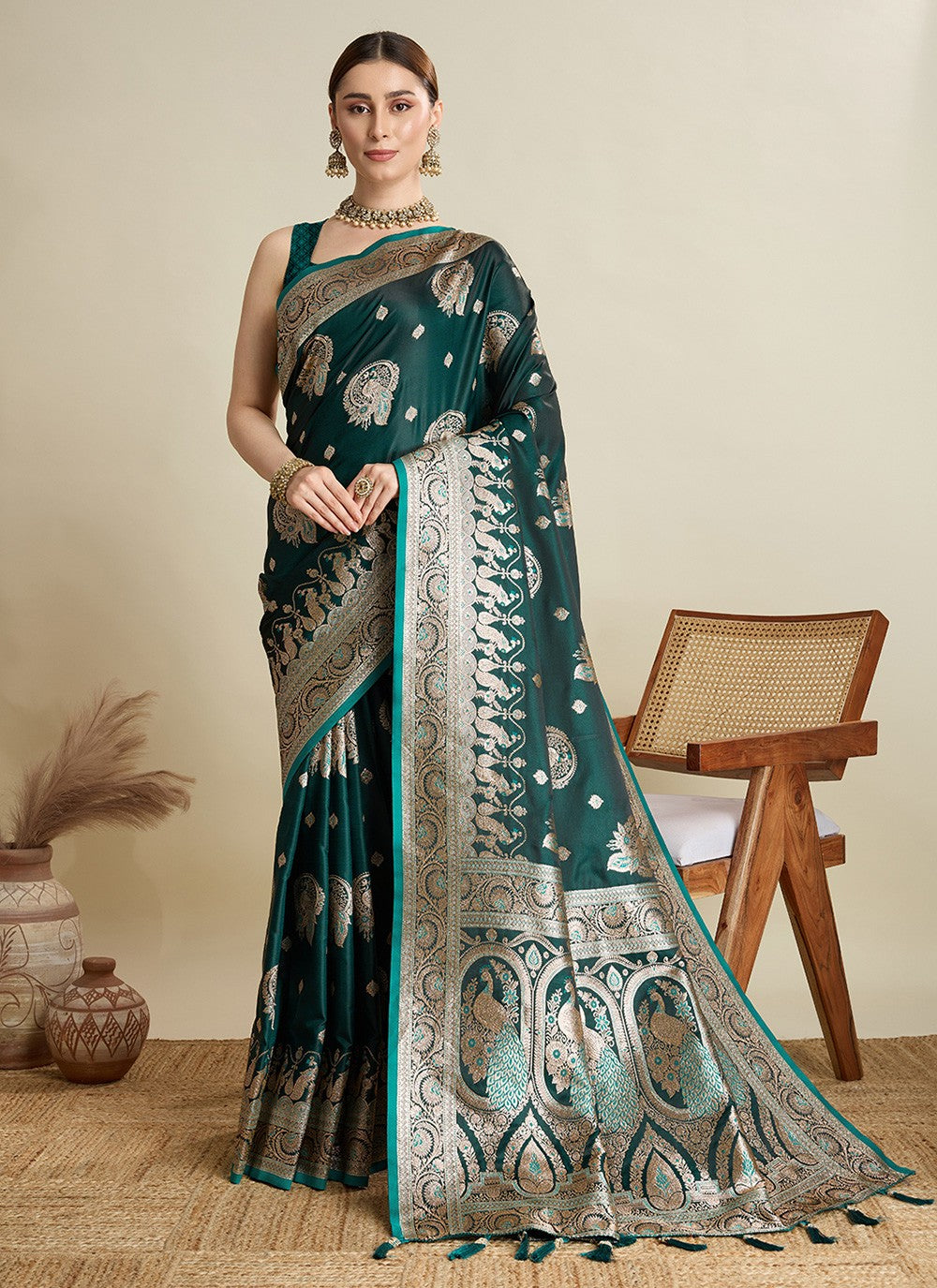 Green Satin Silk Contemporary Saree Woven S16820