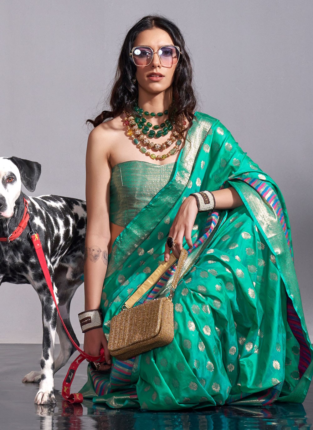 Trendy Woven Silk Saree - S5041