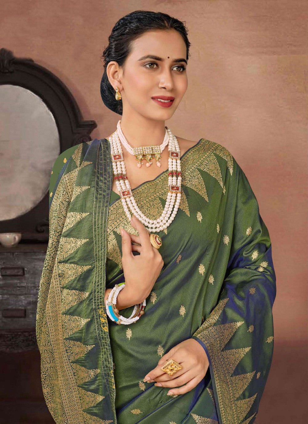 Traditional Woven Silk Saree - S7336