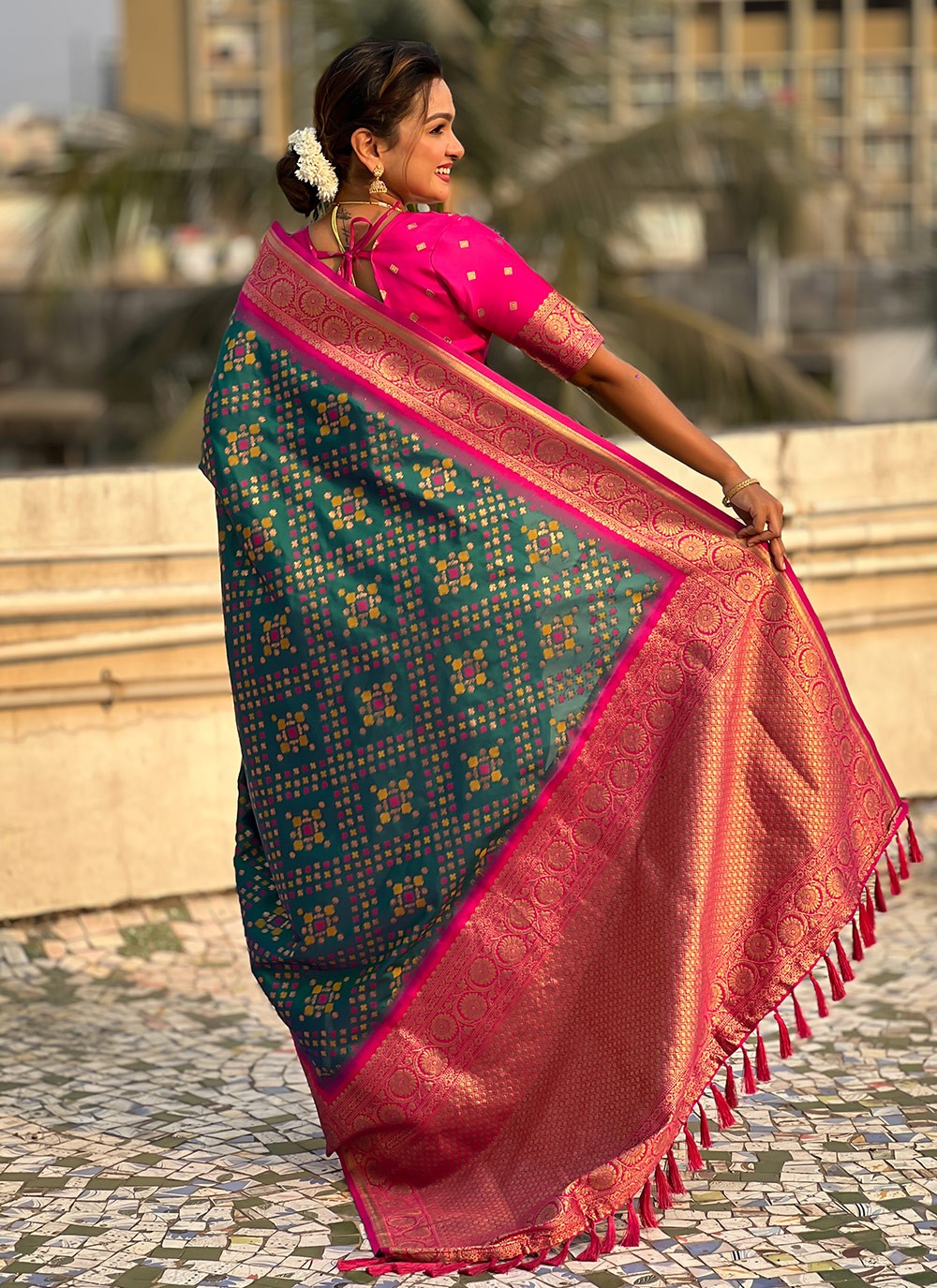 Zari Patola Silk Green Saree S14751