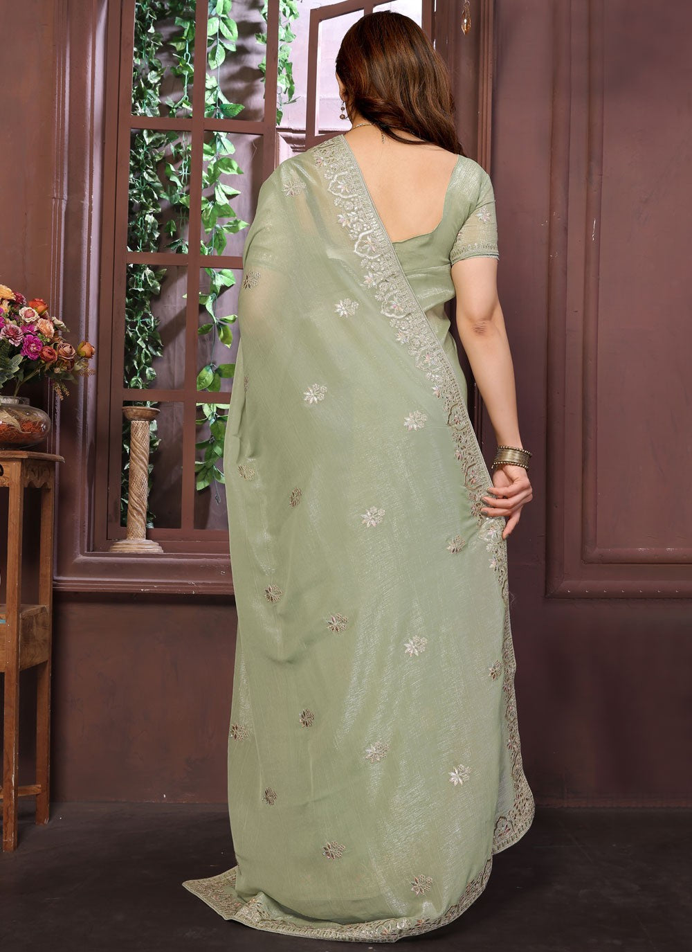 Green Pure Crepe Contemporary Saree Embroidered, Zari S15740