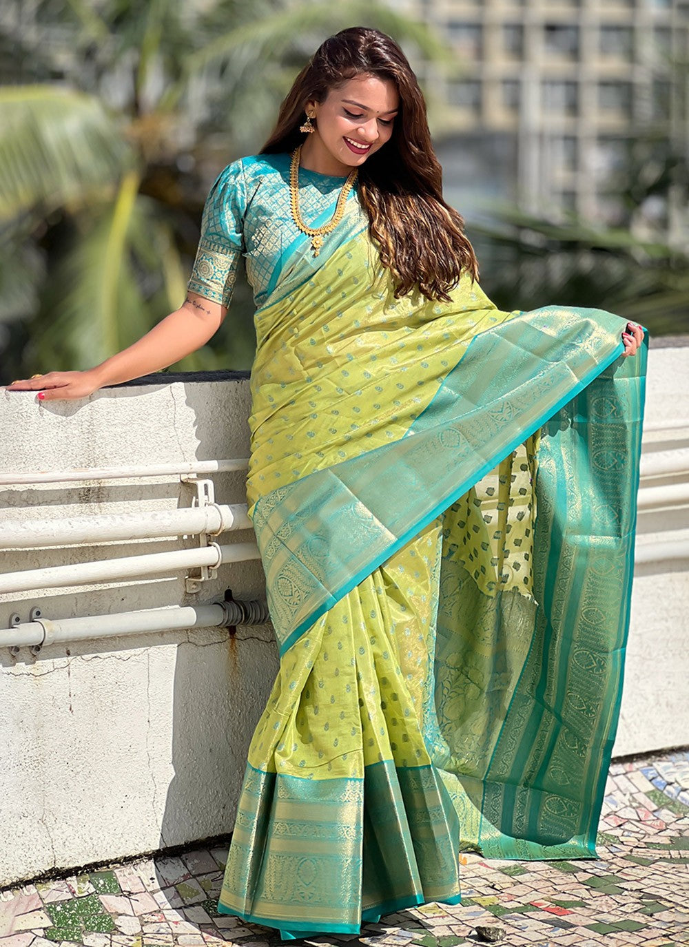 Classic Woven Silk, Tissue Saree - S8579