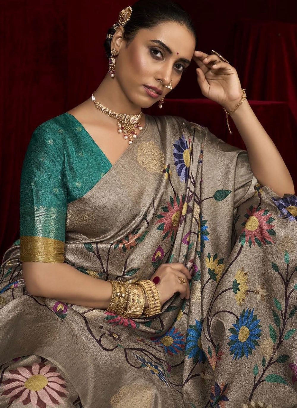Grey Silk Designer Saree Woven, Zari S16165