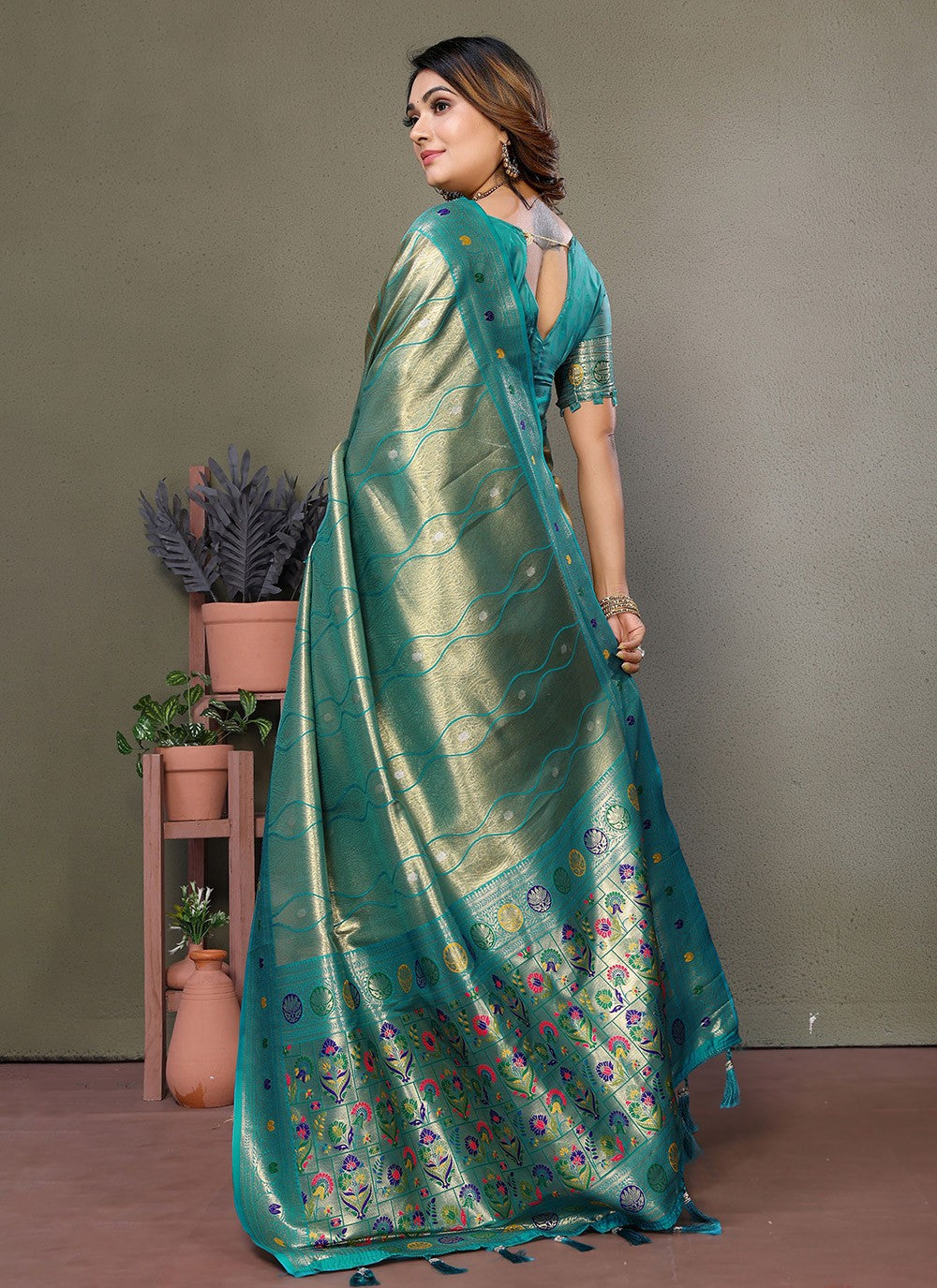 Woven Banarasi Silk Grey Saree S14793