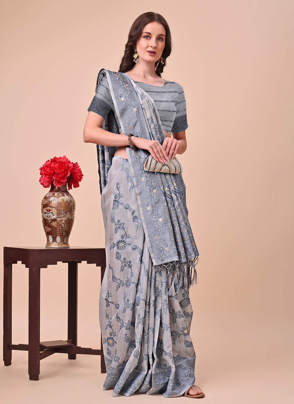 Weaving Zari Cotton Grey Contemporary Saree S15126