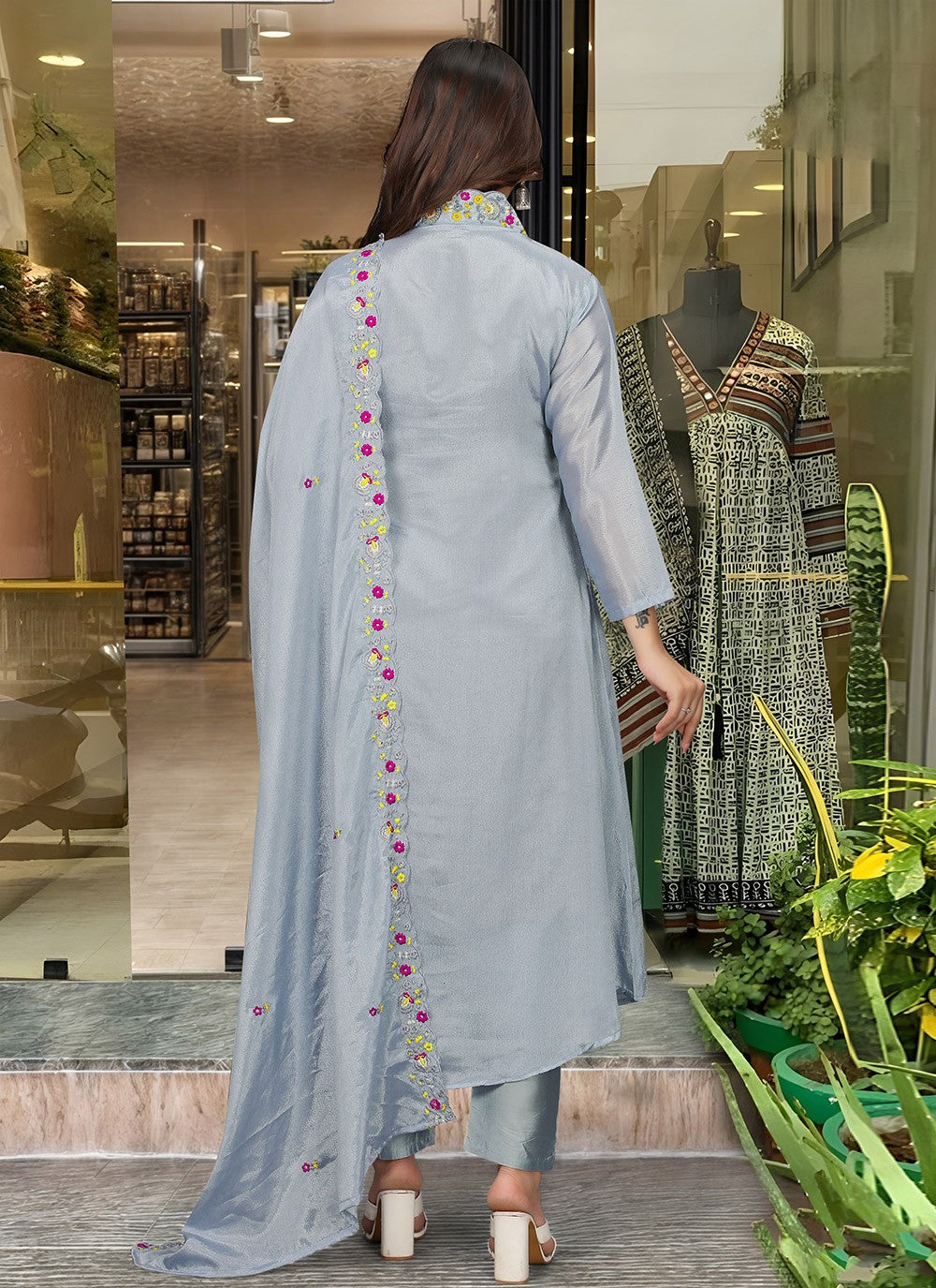 Embroidered Chinon Grey Salwar Suit T6405