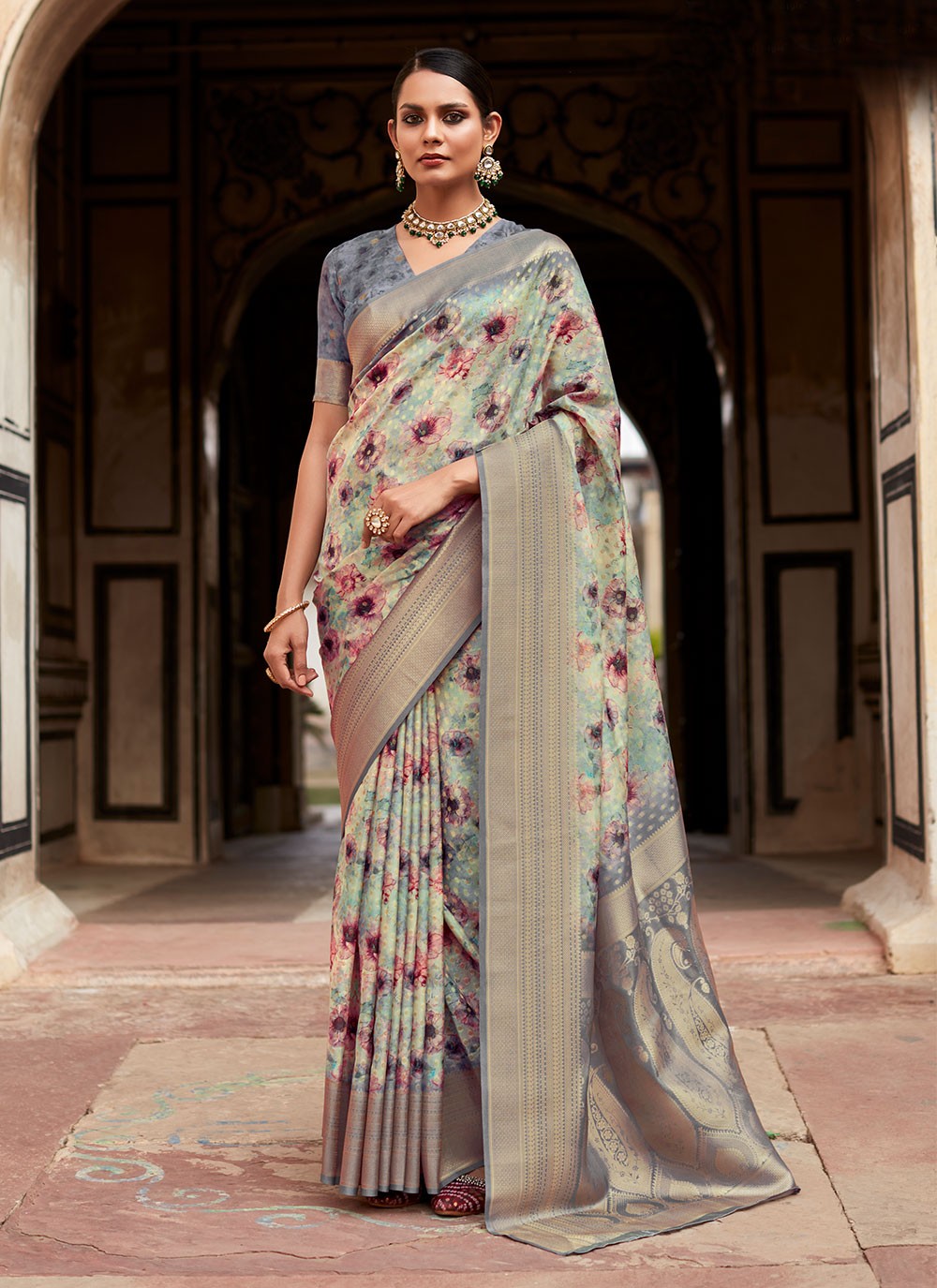 Classic Woven Crepe Silk Saree - S4533