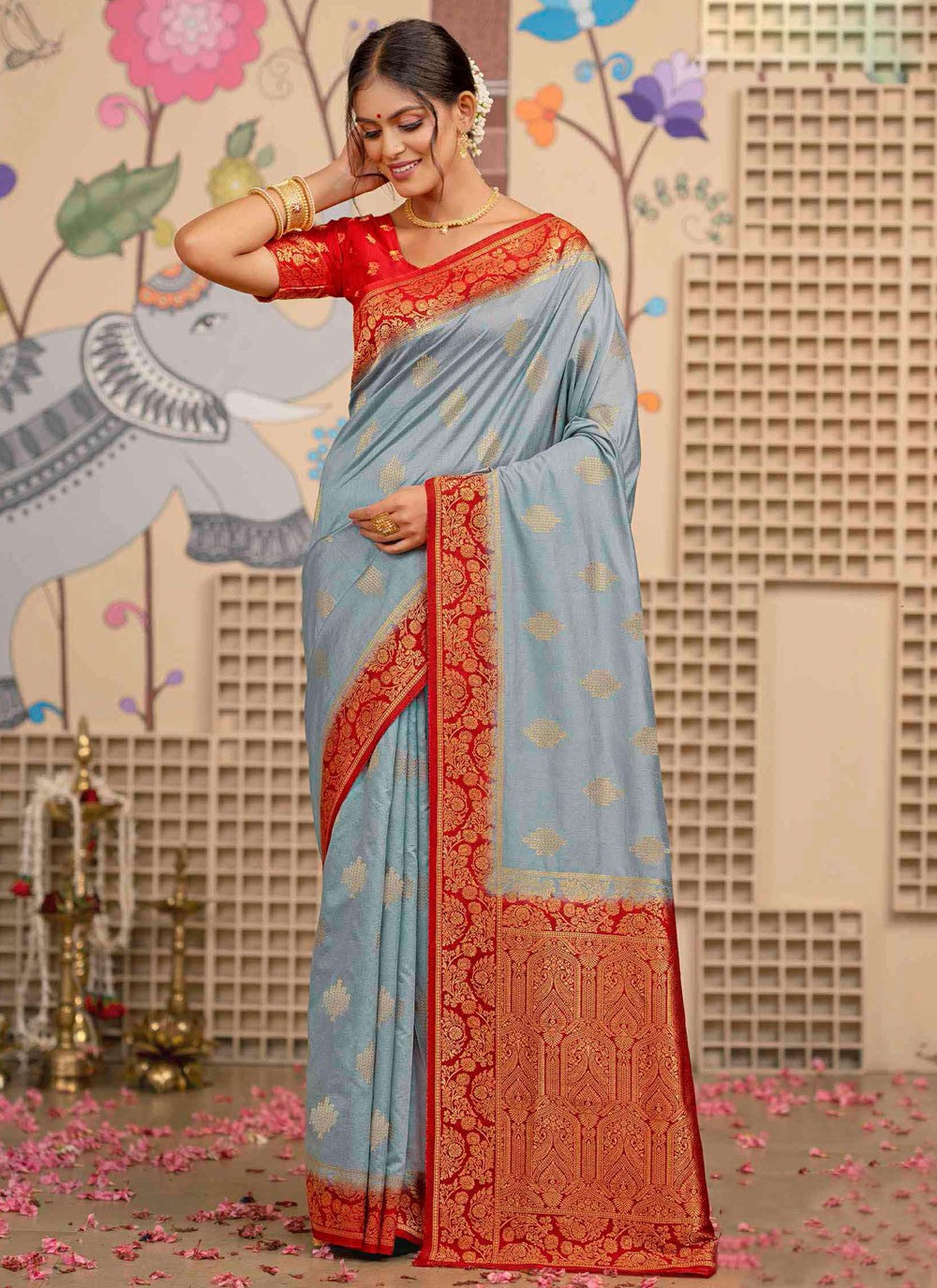 Grey Silk Trendy Saree Weaving Zari S20394