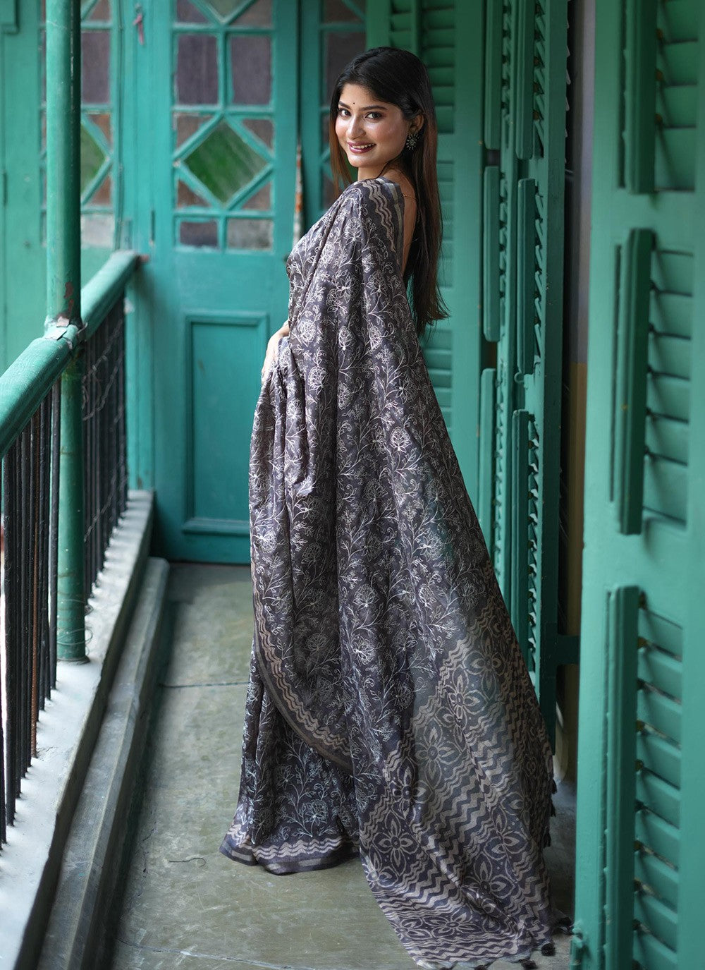 Classic Printed Tussar Silk Saree - S7112