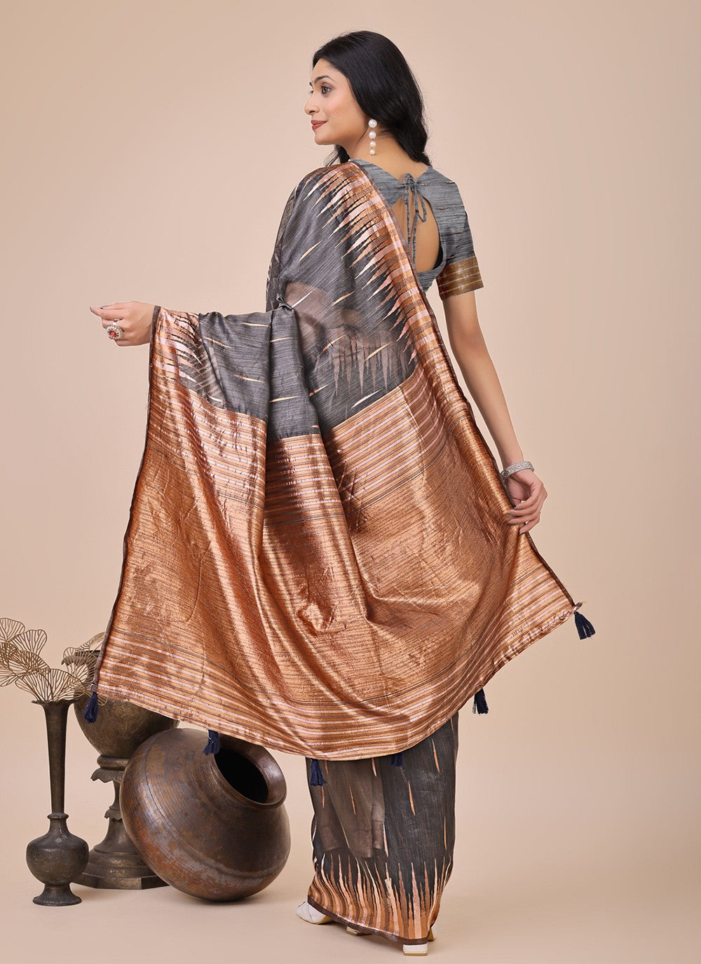 Weaving Zari Cotton Grey Contemporary Saree S15134