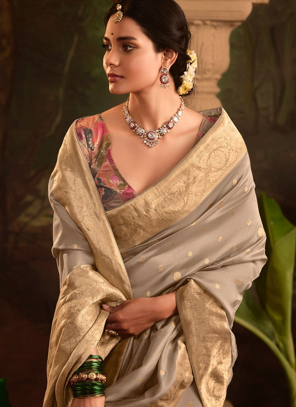 Weaving Zari Pure Dola Saree - S12085