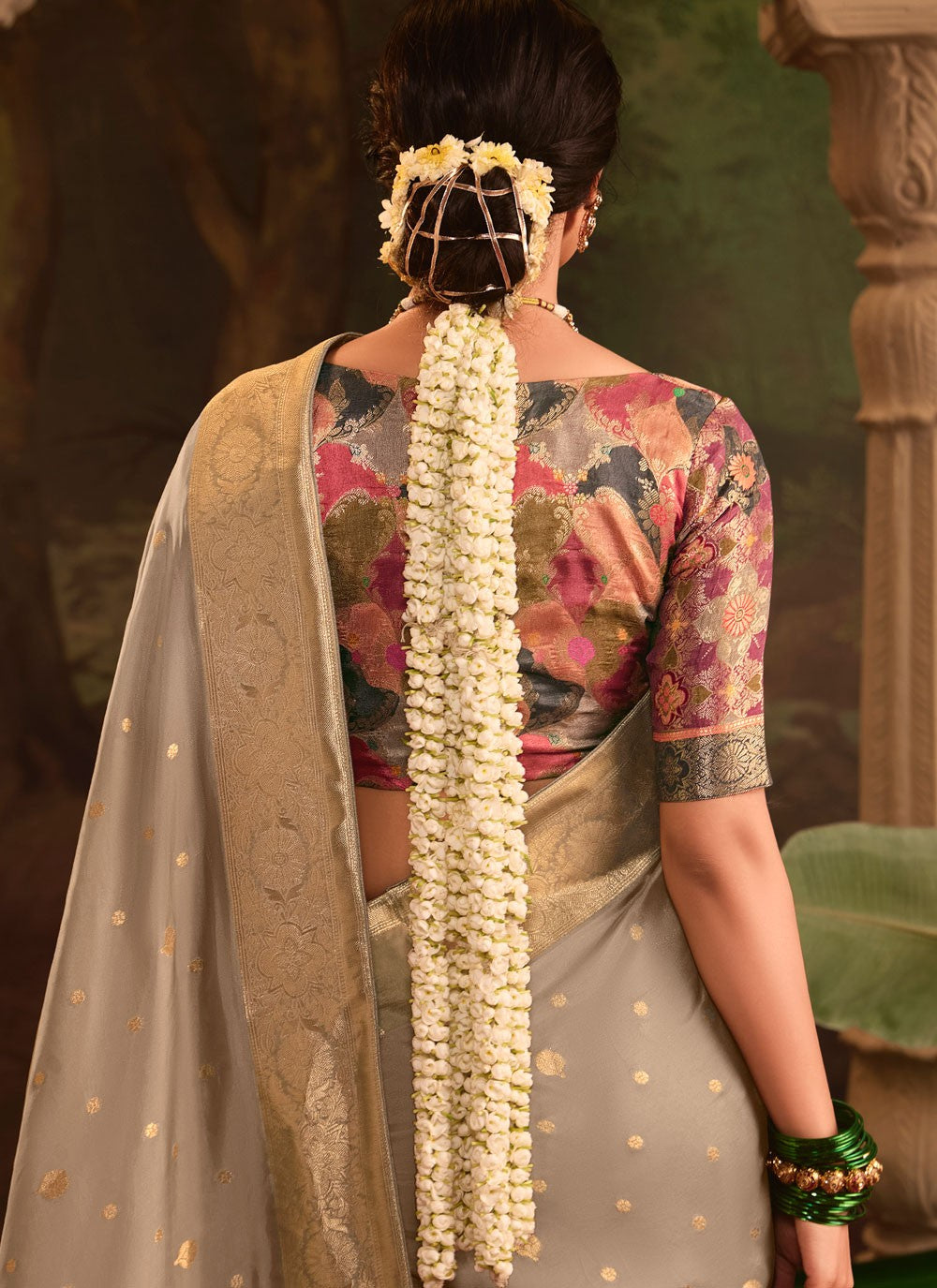 Weaving Zari Pure Dola Saree - S12085