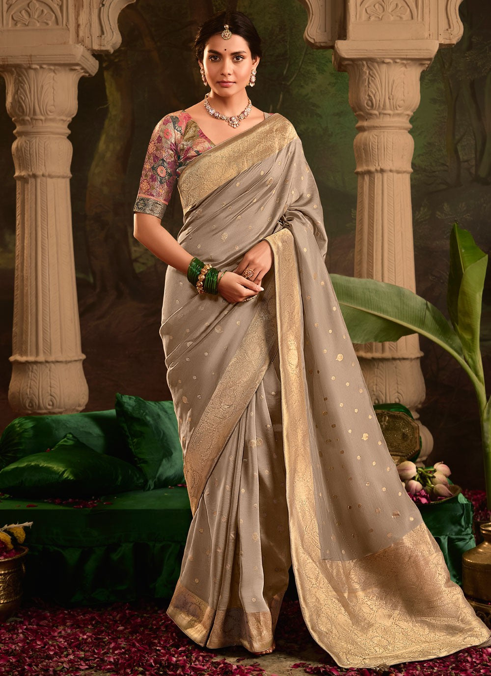 Weaving Zari Pure Dola Saree - S12085