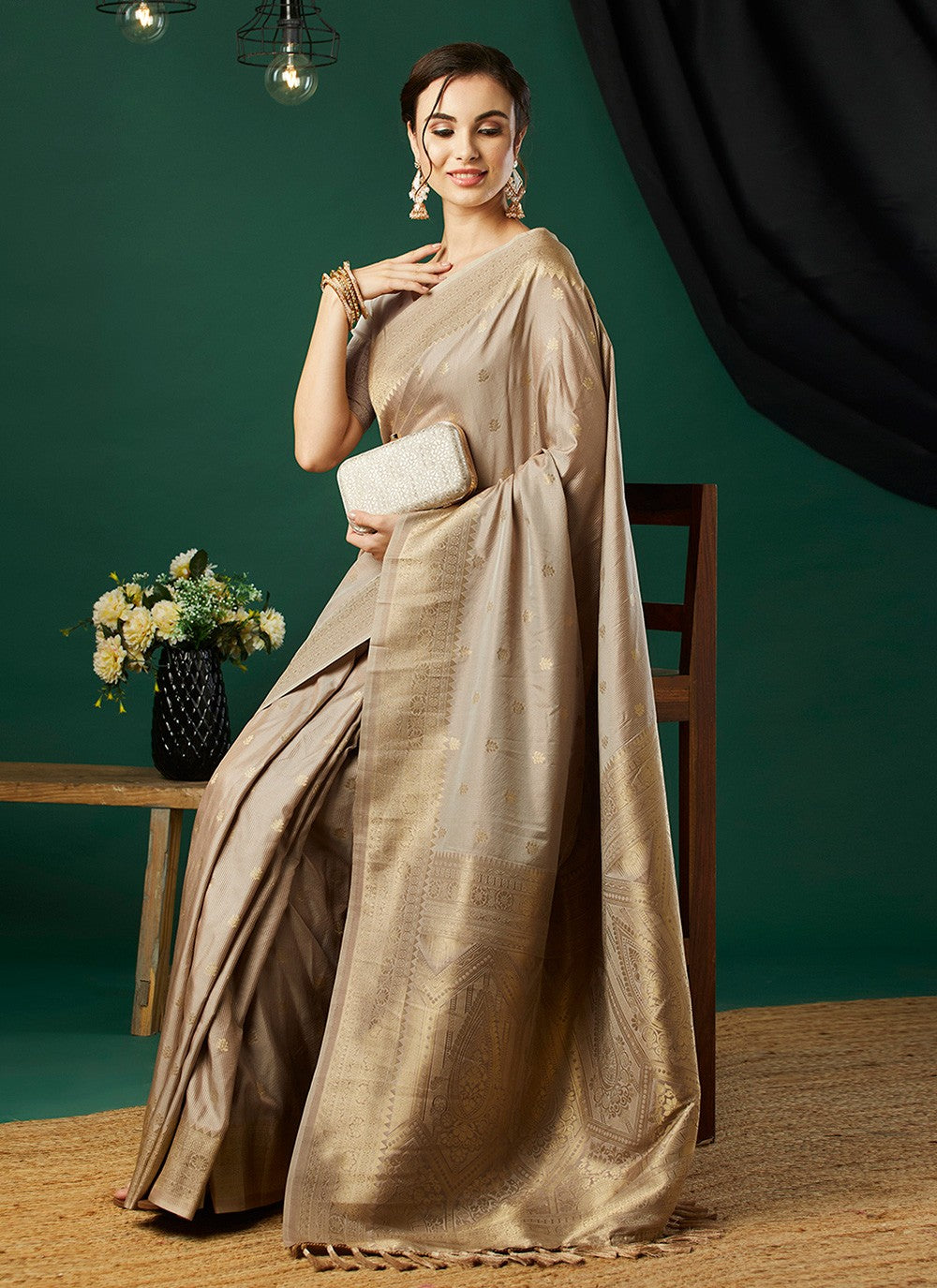 Trendy Saree Jacquard Work Grey Naylon Saree S12532
