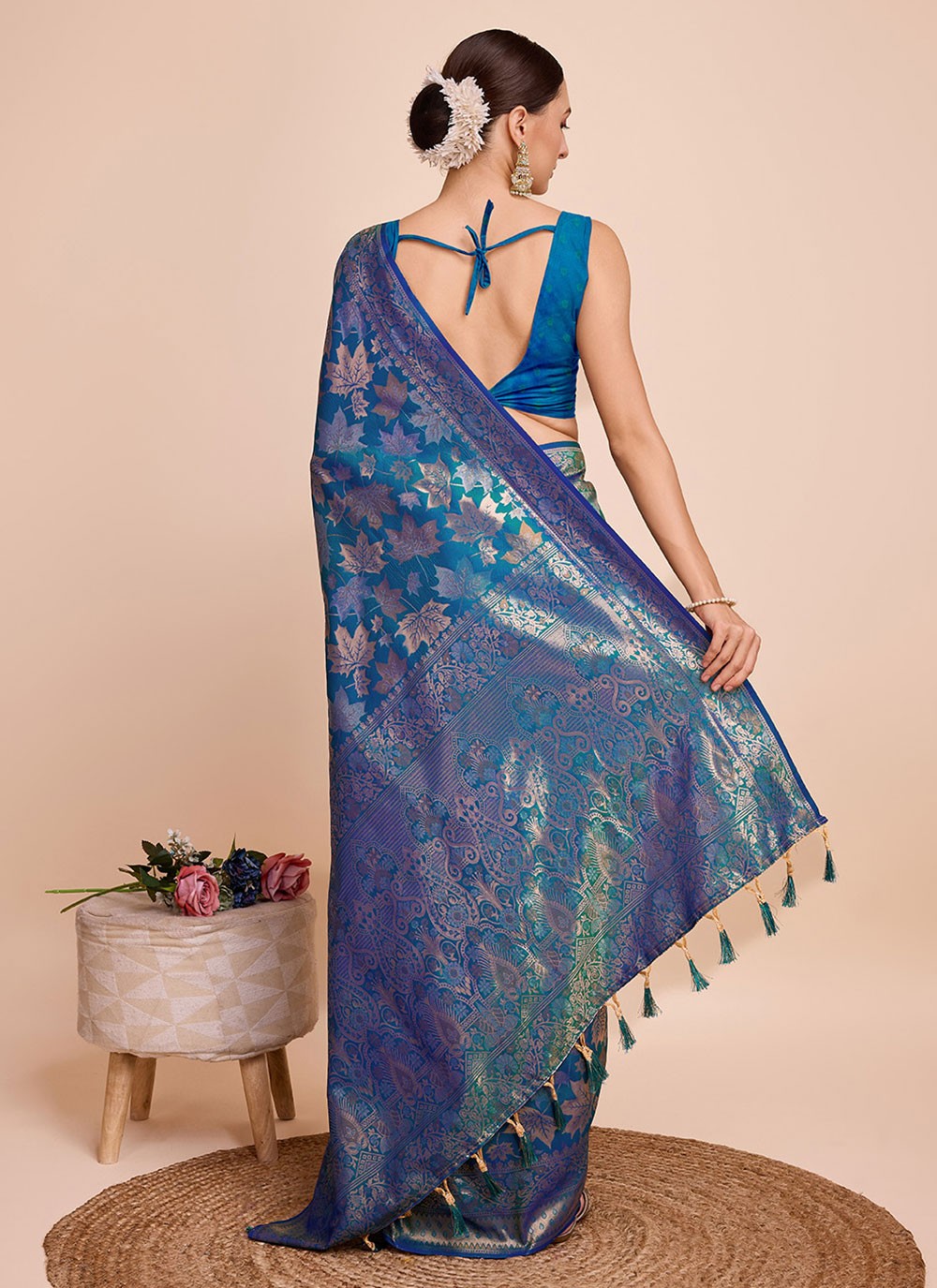 Classic Weaving Zari Handloom Silk Saree - S6852