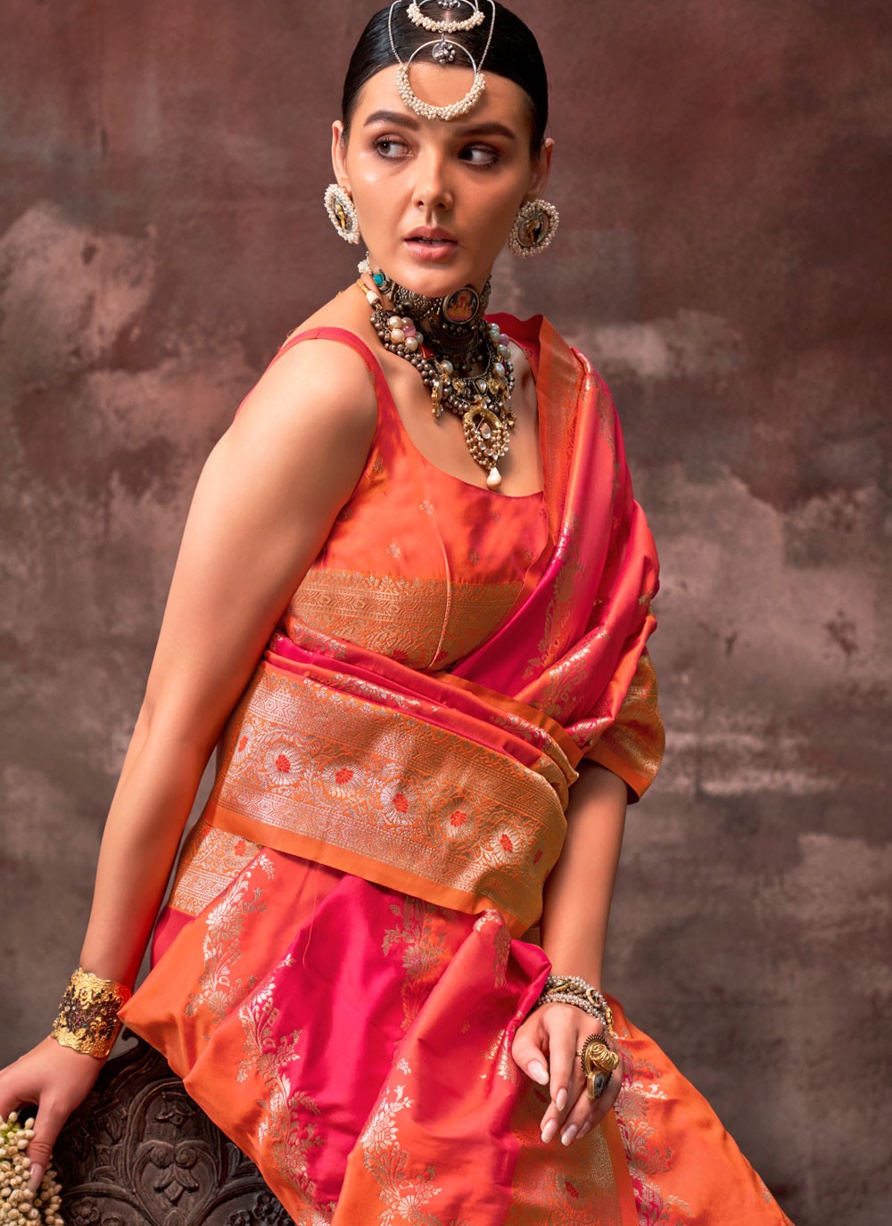 Designer Weaving Zari Handloom Silk Saree - S7637