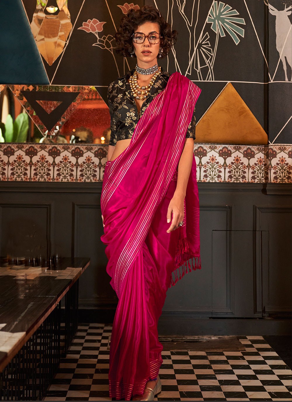 Classic Weaving Zari Handloom Silk, Viscose Saree - S7216