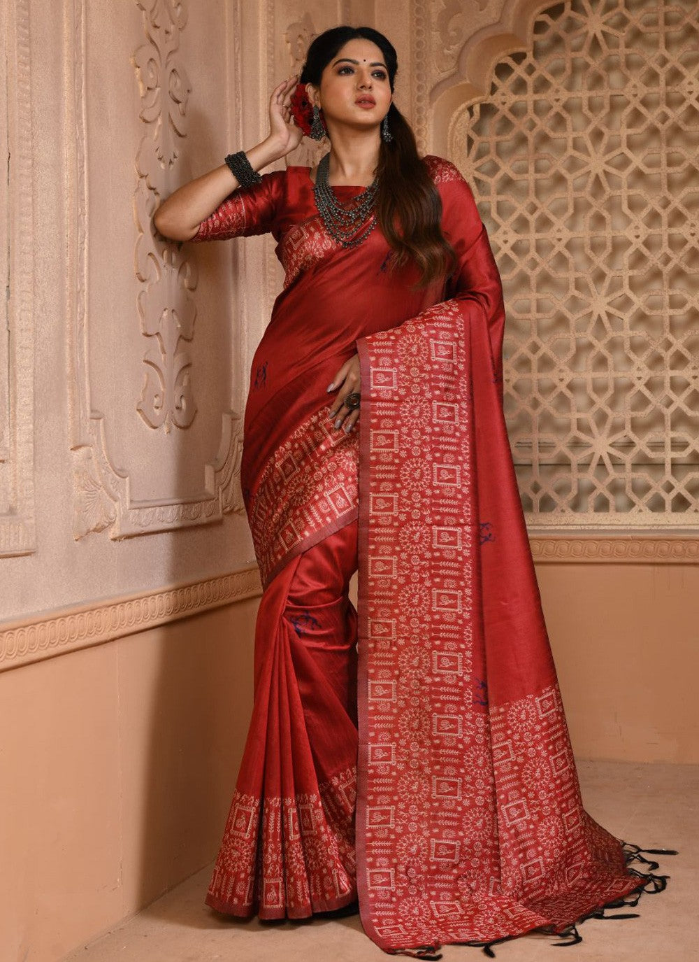 Trendy Woven Handloom Silk Saree - S2906