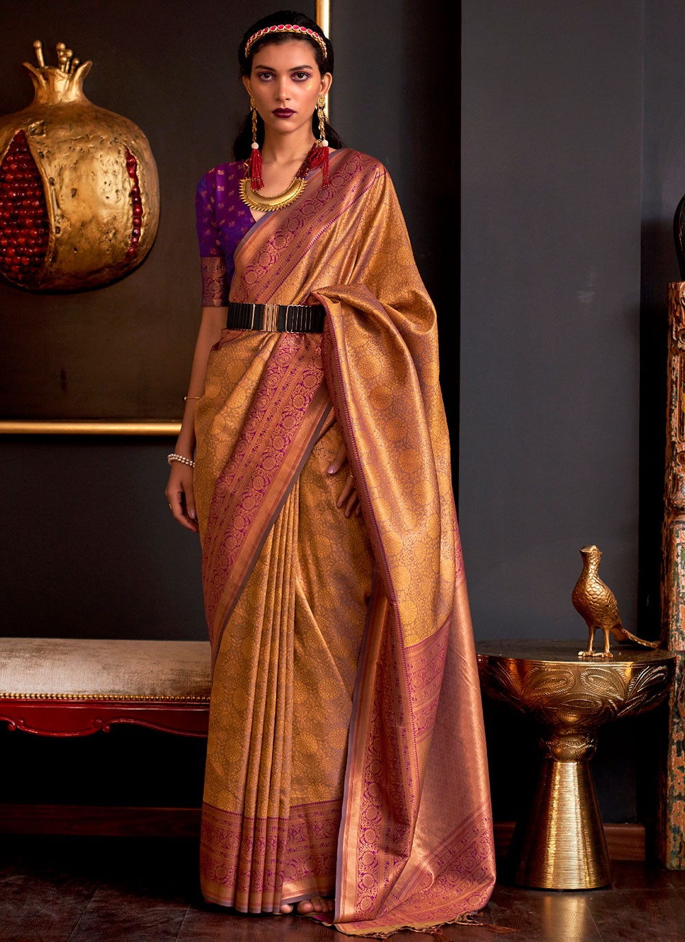 Trendy Weaving Zari Handloom Silk Saree - S4625