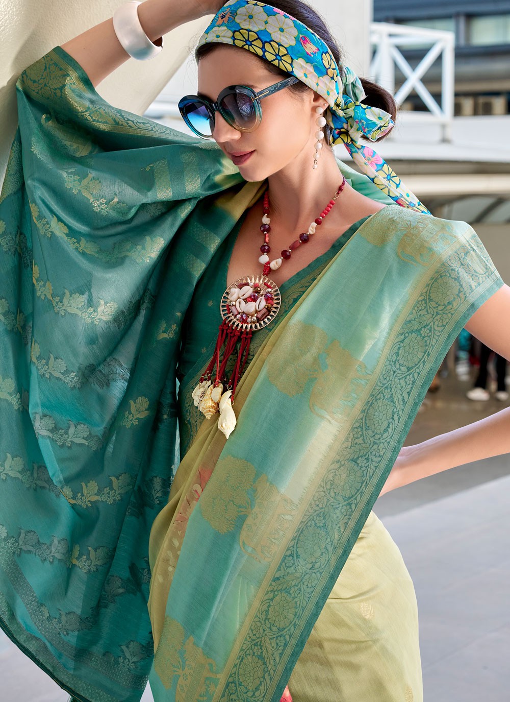 Contemporary Jacquard Work Turquoise Handloom Silk Saree S12661