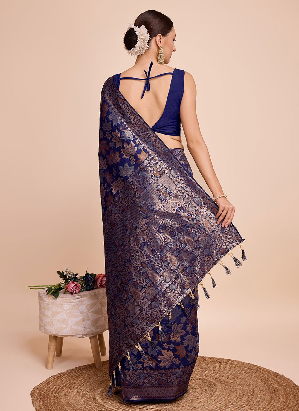 Classic Weaving Zari Handloom Silk Saree - S6852