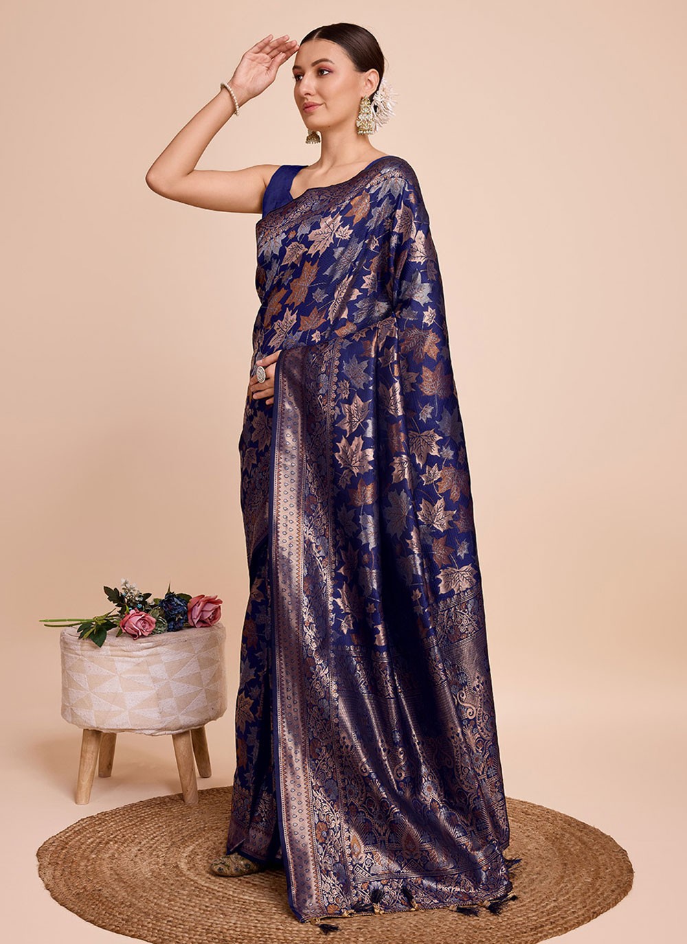 Classic Weaving Zari Handloom Silk Saree - S6852
