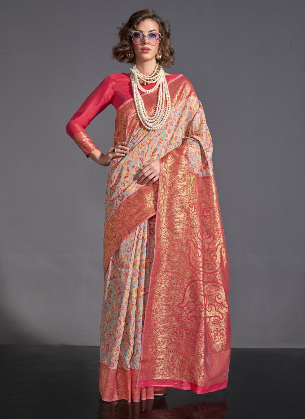 Trendy Weaving Zari Handloom Silk Saree - S5330