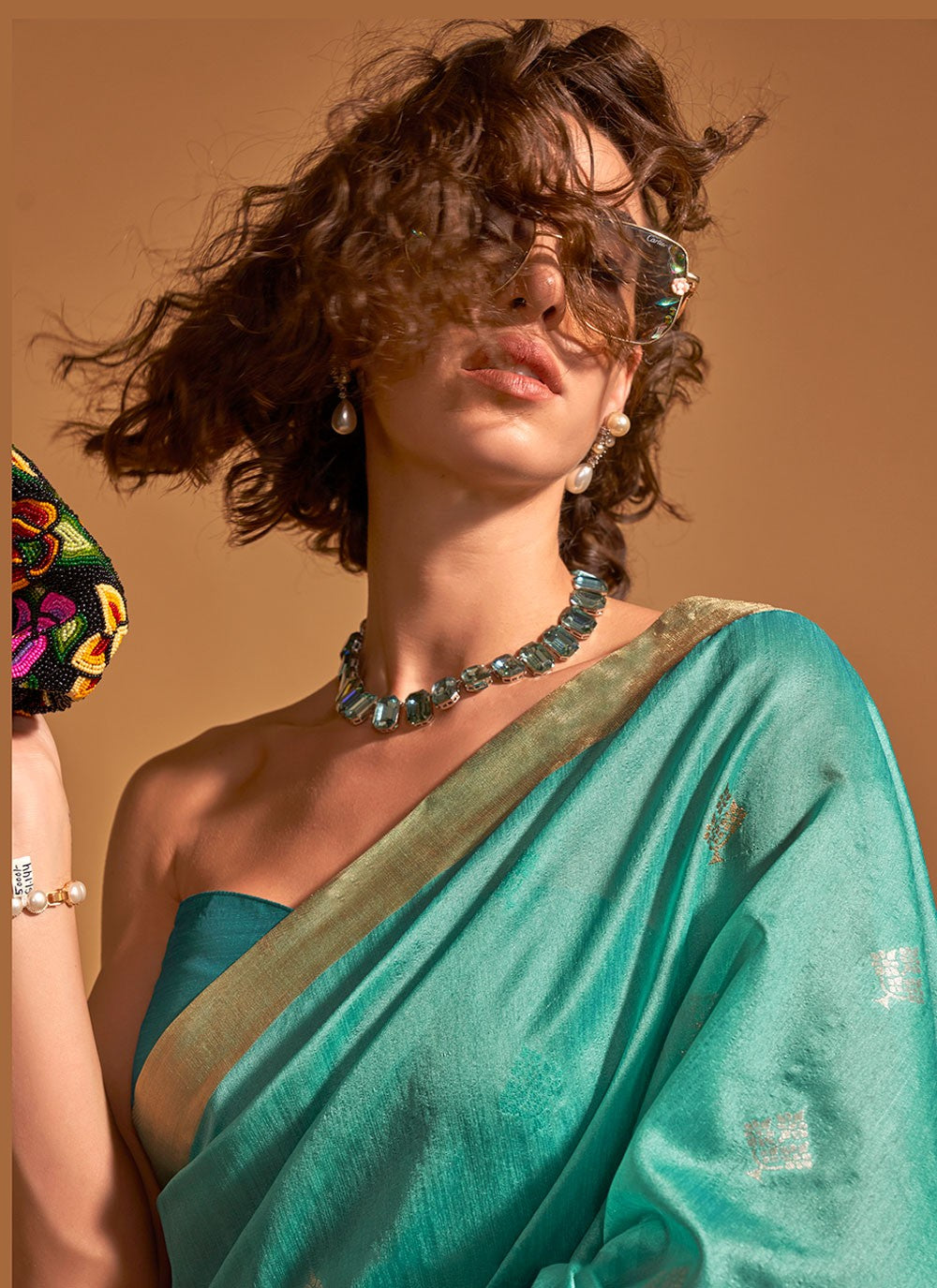Contemporary Weaving Zari Handloom Silk Saree - S4958
