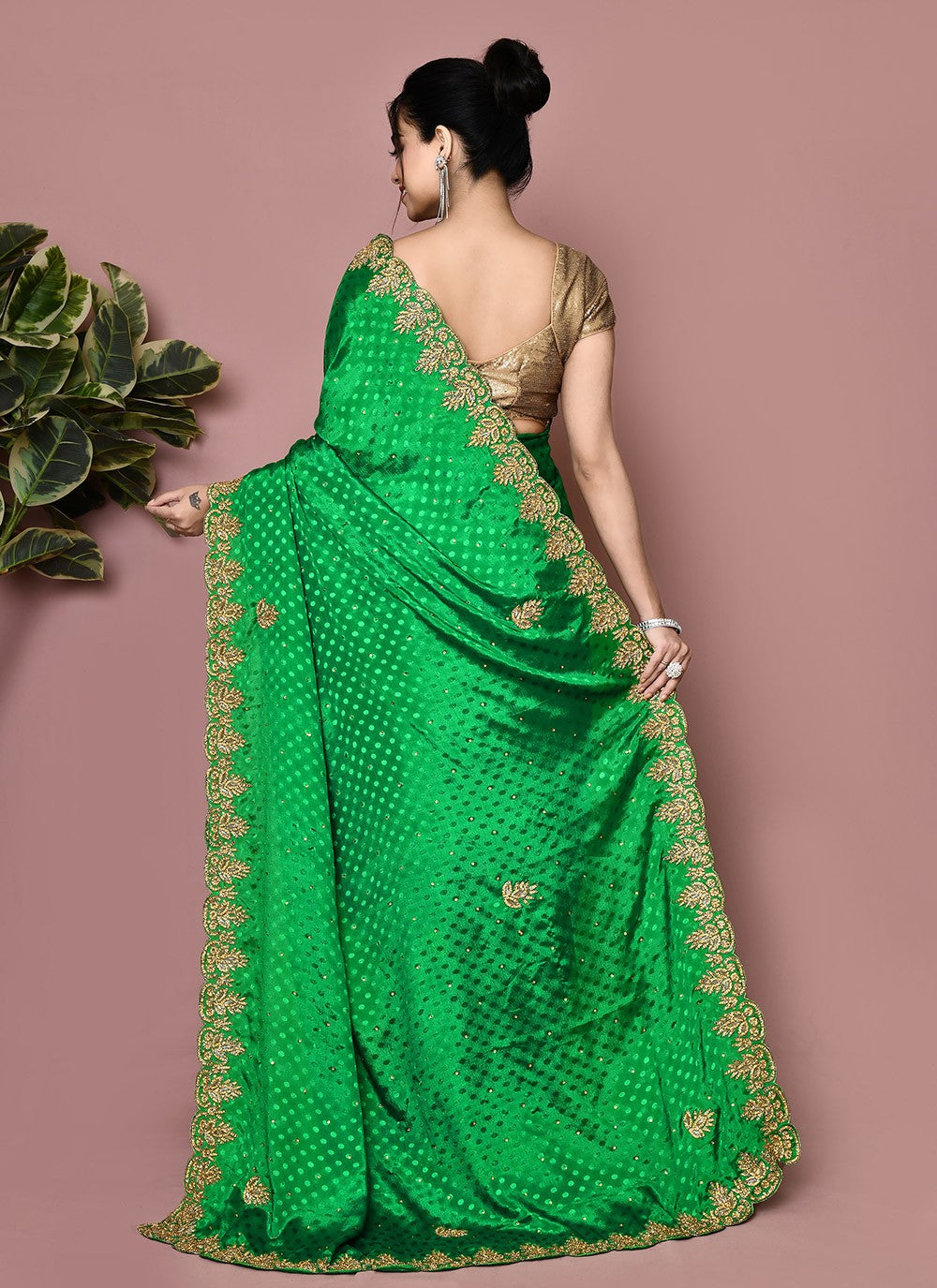 Classic Hand Embroidery Jimmy Chu Saree - S9359