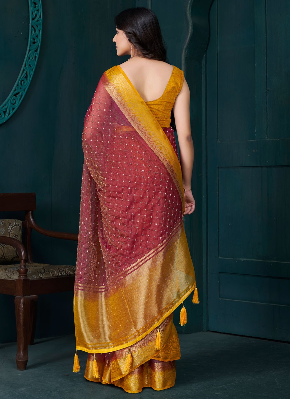 Beads Jacquard Maroon Traditional Saree S15058