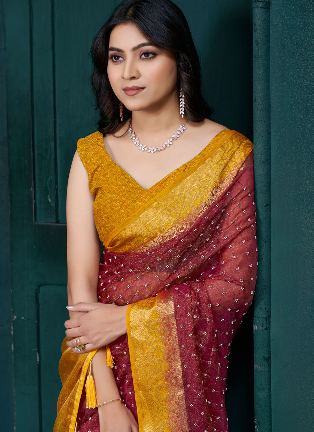 Beads Jacquard Maroon Traditional Saree S15058