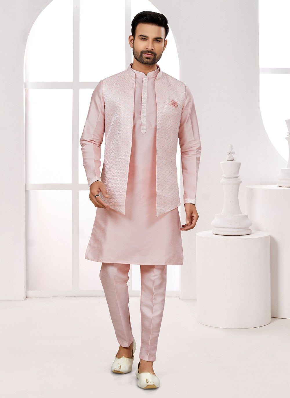 Thread Jacquard Pink Kurta Payjama With Jacket - M6710
