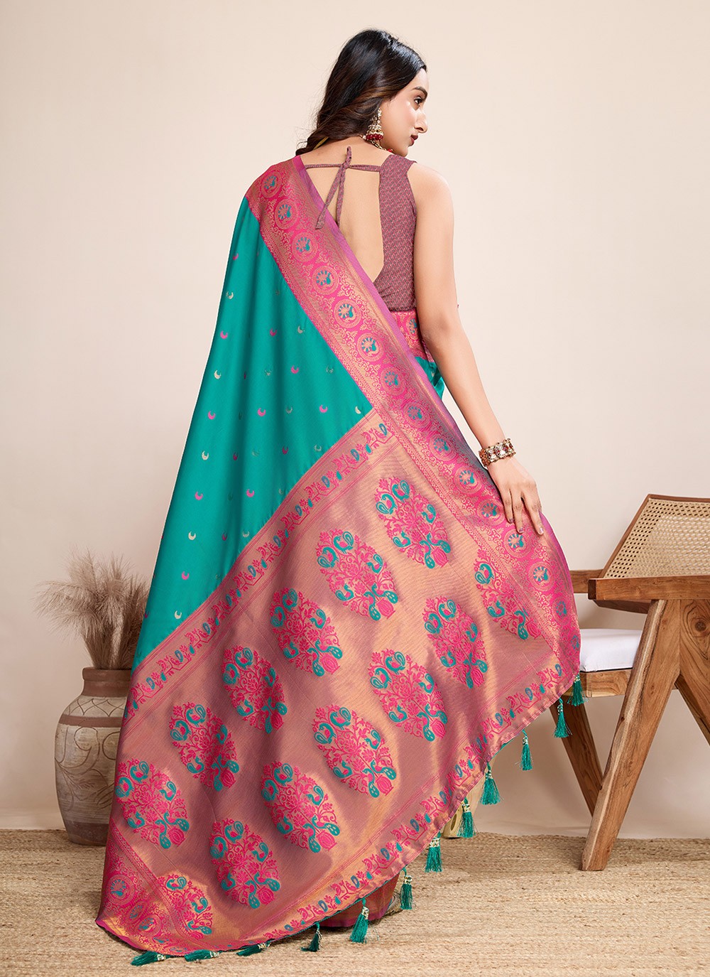 Woven Jacquard Silk Saree - S12314