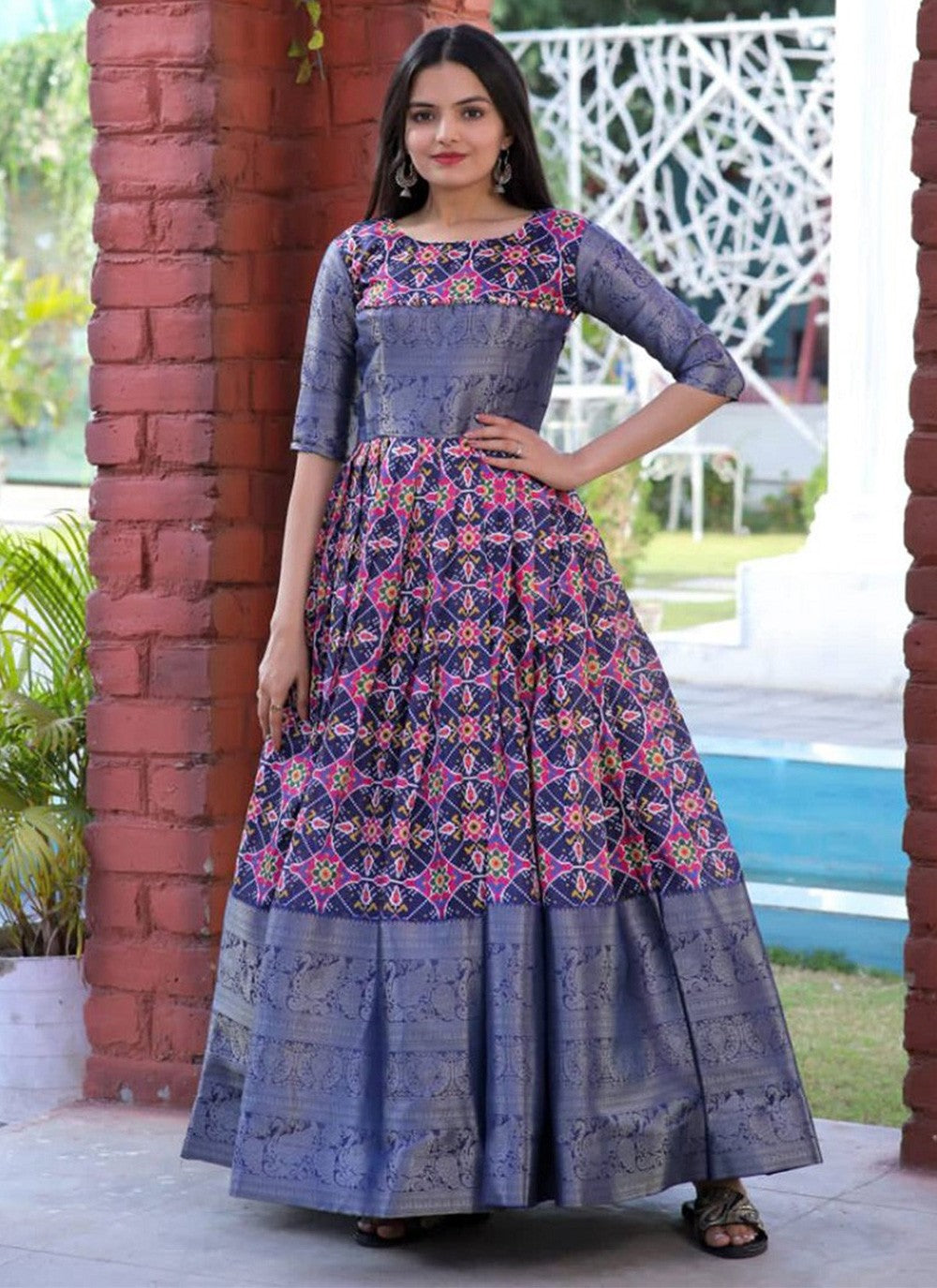 Jacquard Silk Gown - G1124