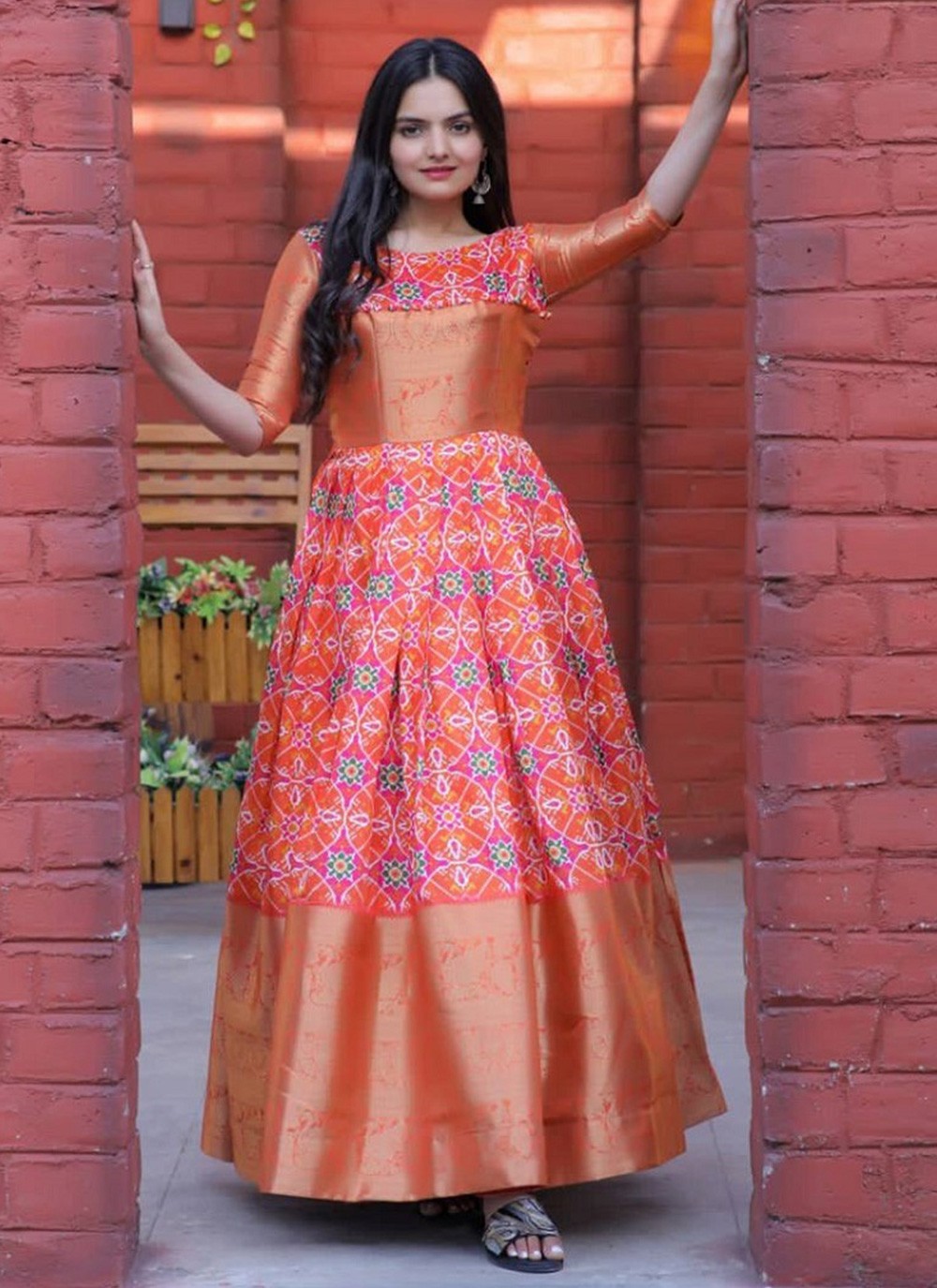 Jacquard Silk Gown - G1124