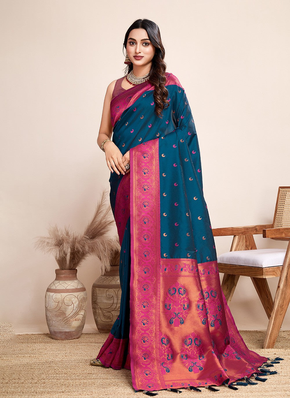 Woven Jacquard Silk Saree - S12314