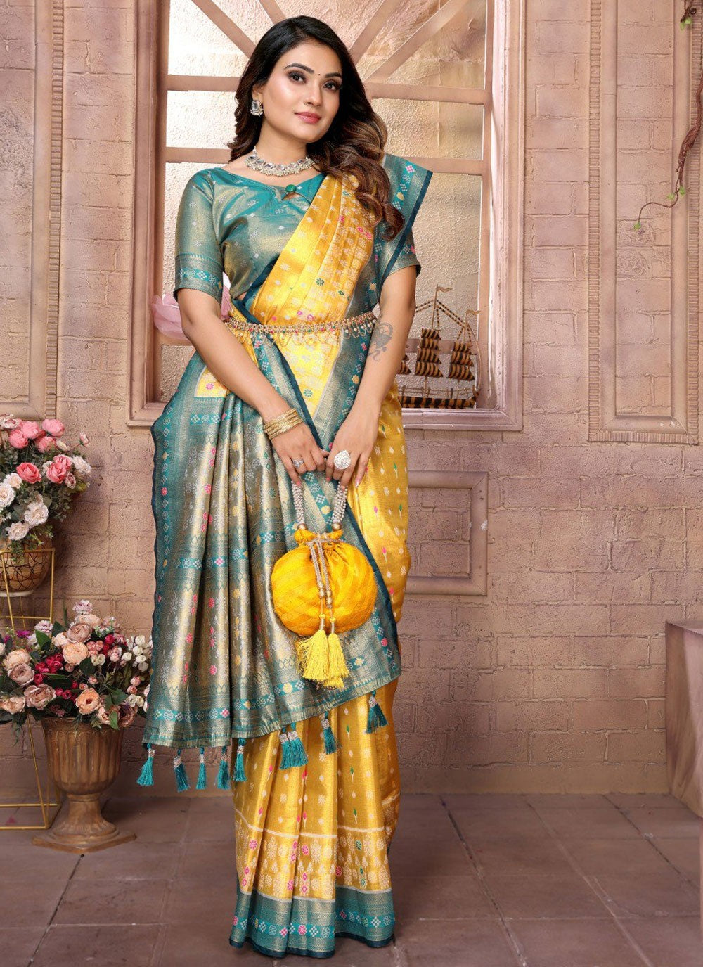 Contemporary Jacquard Work Yellow Banarasi Silk S12894