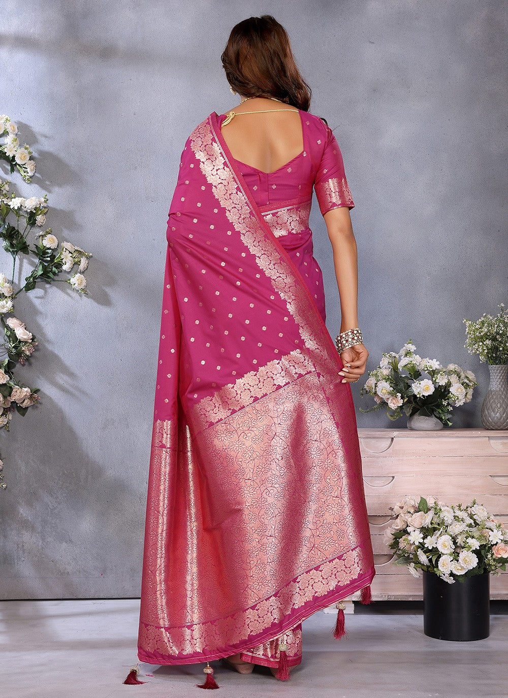 Pink Banarasi Silk Trendy Saree Jacquard Work, Weaving Zari S16917
