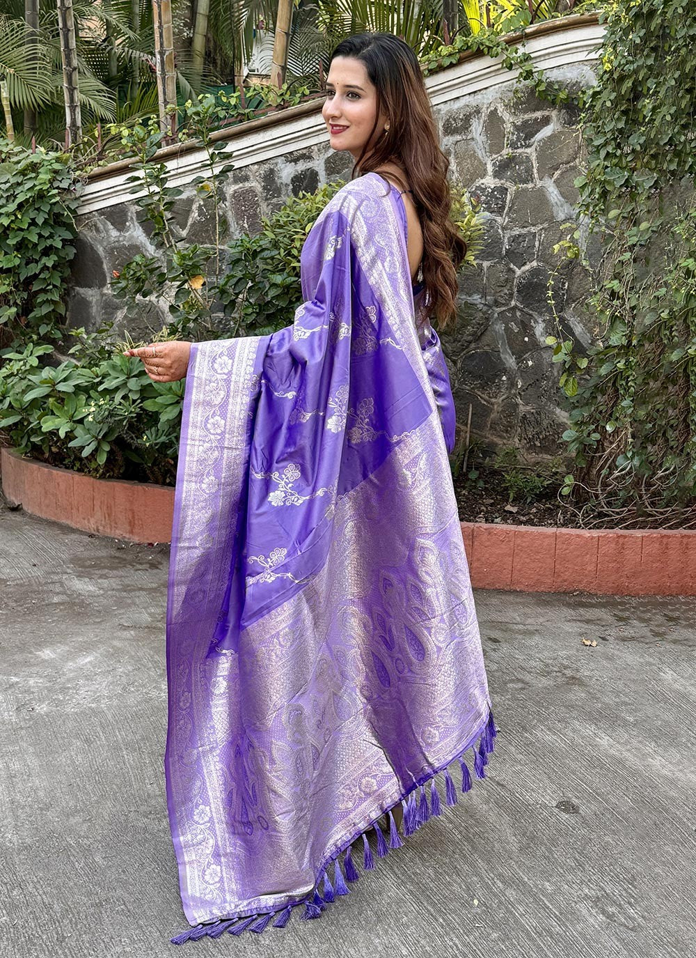 Jacquard Work, Woven, Zari Banarasi Silk Saree - S11854