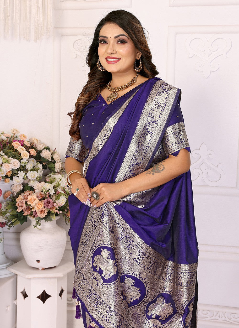 Purple Banarasi Silk Trendy Saree Jacquard Work, Weaving Zari S17845