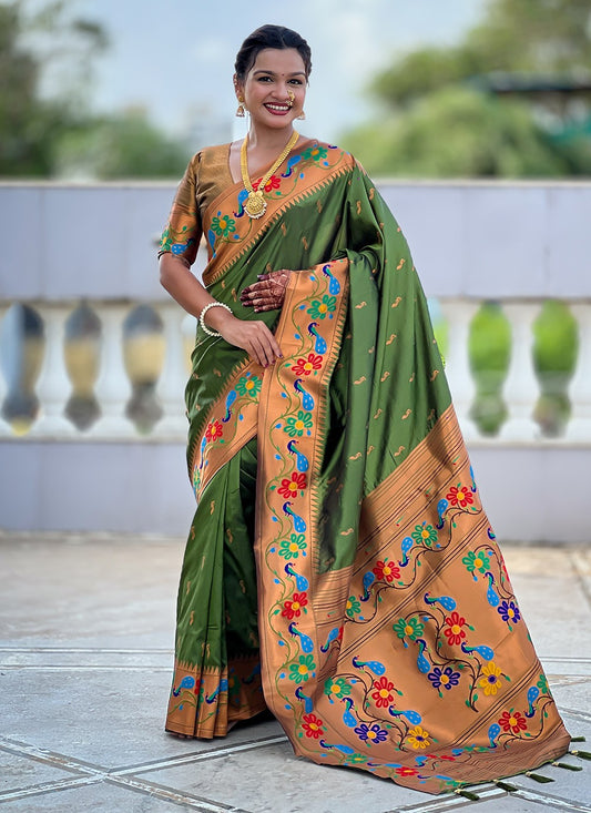 Green Silk Contemporary Saree Jacquard Work, Meenakari S19949