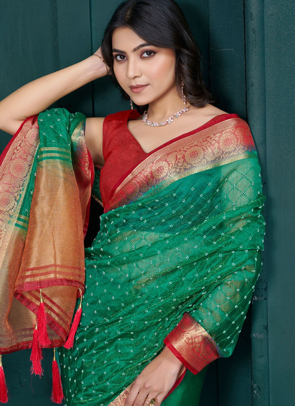 Beads Jacquard Green Contemporary Saree S15056