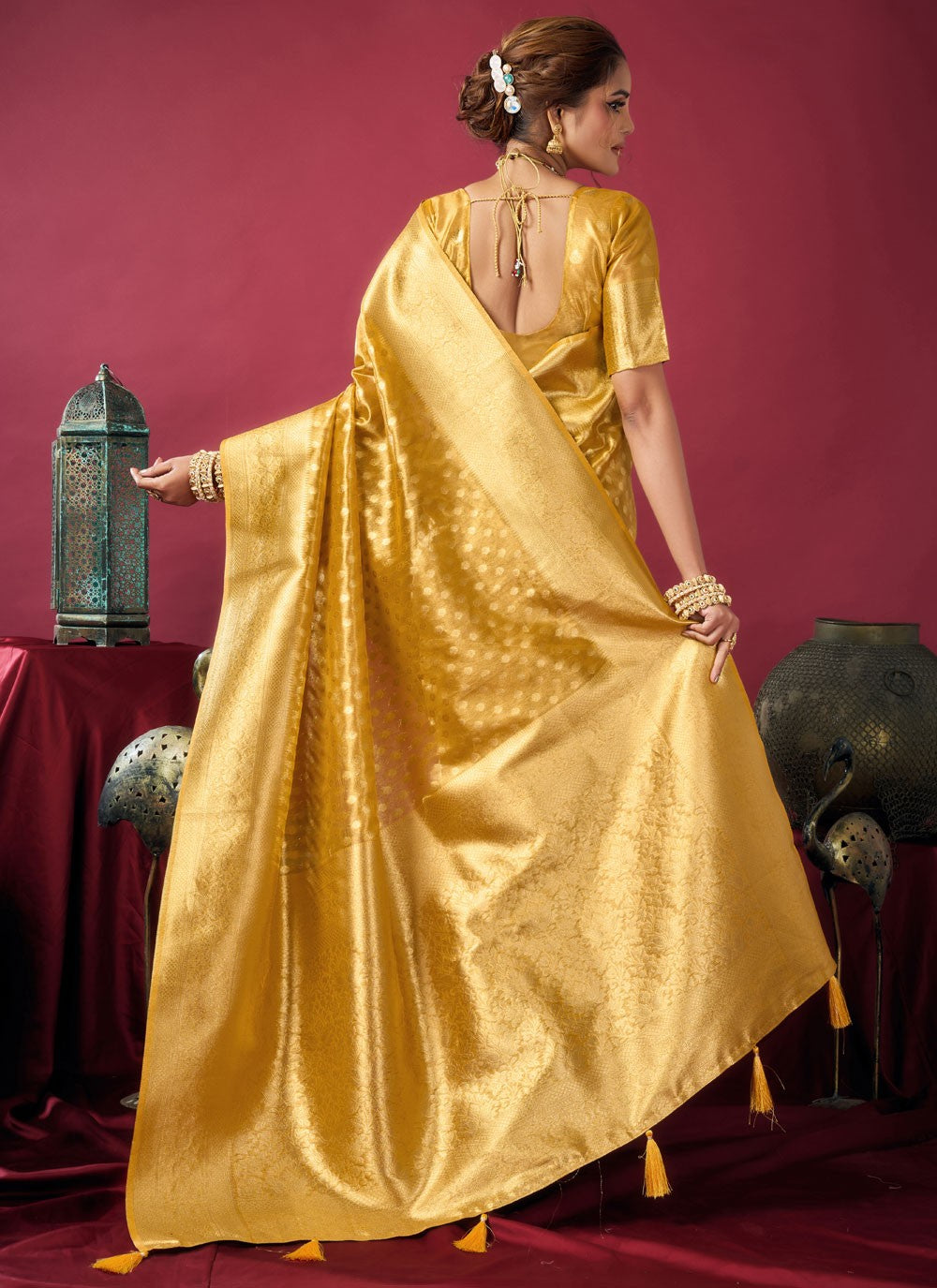 Gold Silk Contemporary Saree Jacquard Work S19393