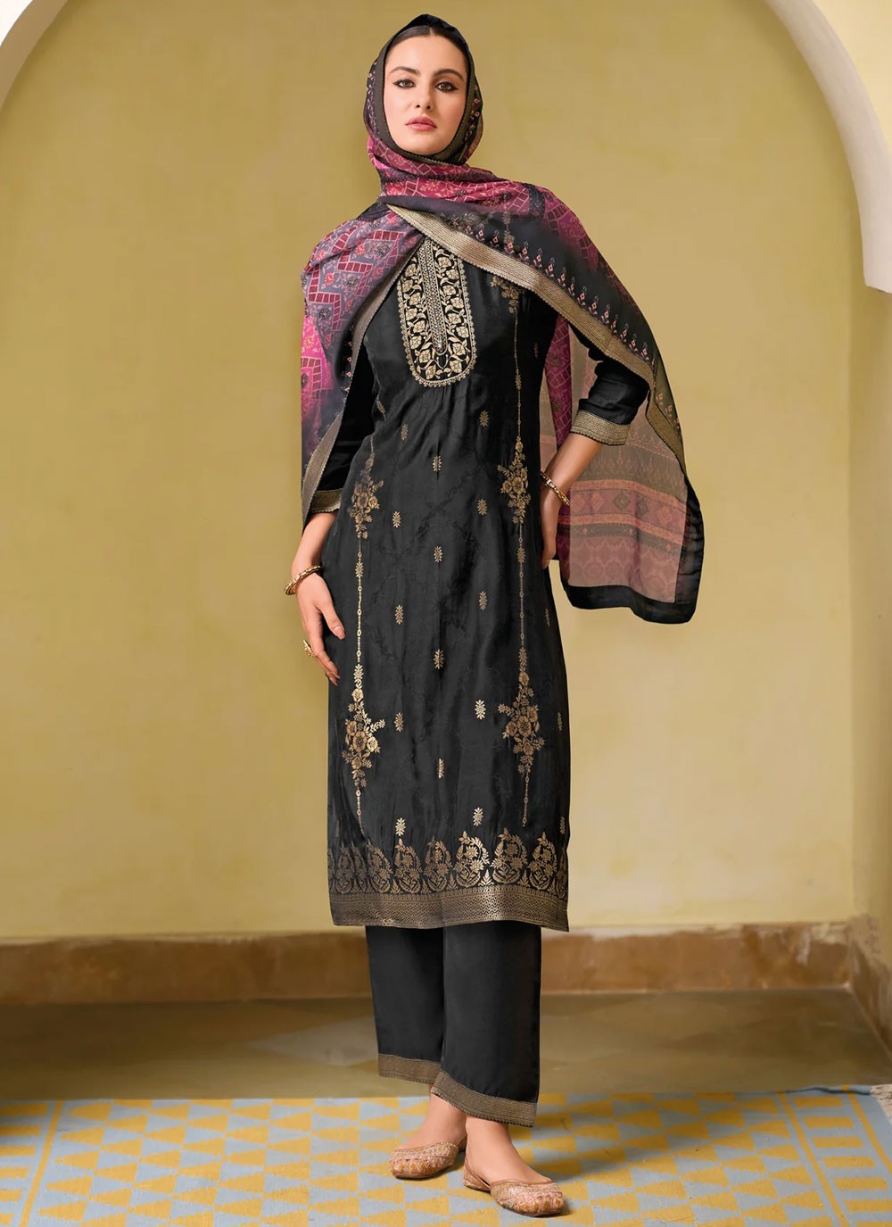 Jacquard Work Jacquard Black Salwar Suit T6174